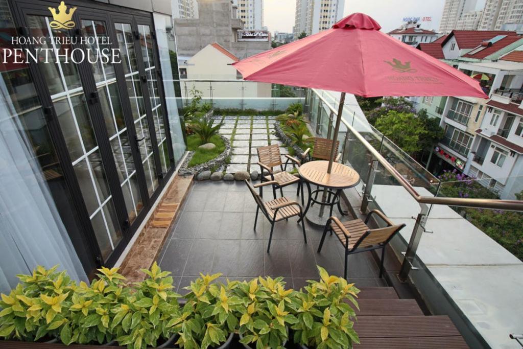 Hoang Trieu Hotel Ho Chi Minh City Exterior photo